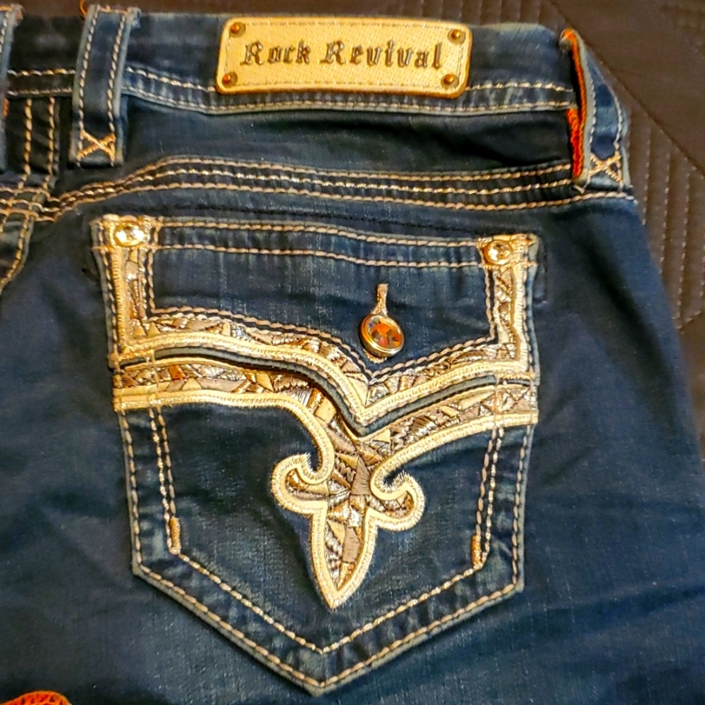 Rock revival  capri shorts - Picture 6 of 7